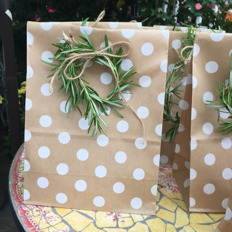 10pcs Brown Kraft Paper Gifts  - đánh giá và giá Food Snacks For Christmas